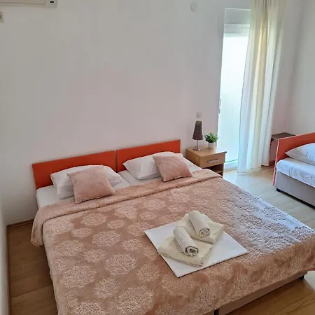 Guest house Dzeba *